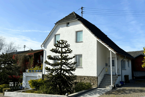 Straßen Ansicht/ Eingang